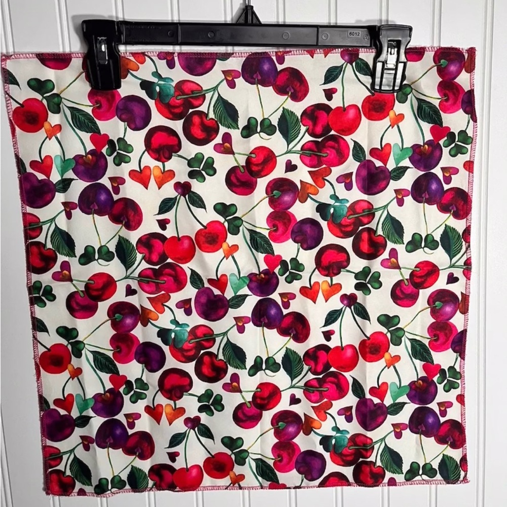 Lush recycled knot wrap